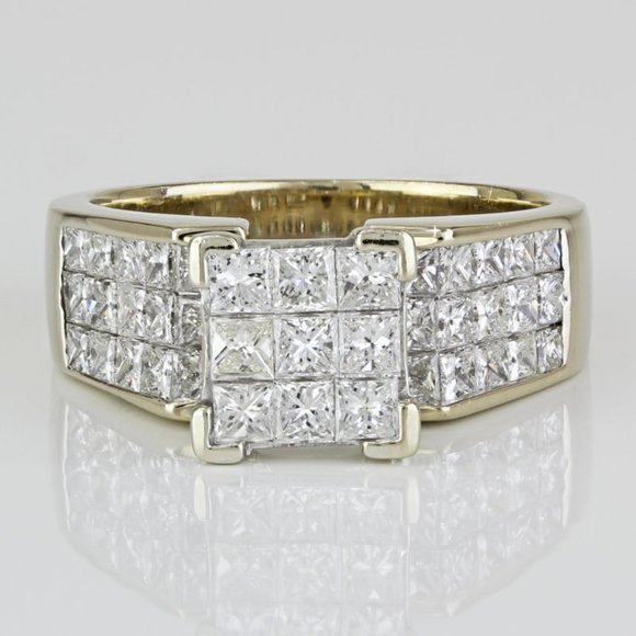 18k Yellow Gold Invisible-Set Princess-Cut Diamond Cocktail / Anniversary Ring - Picture 3 of 6